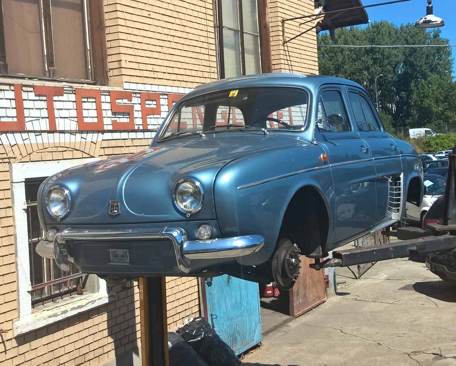 Renault Dauphine - gesehen im August 2015 in Zürich